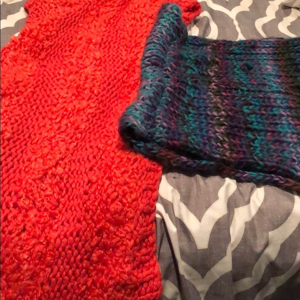 Scarfs